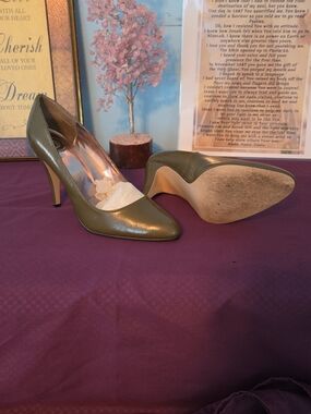 Olive Green Pointed-Toe Women's Heels